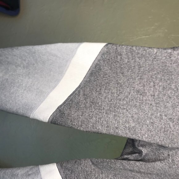 Old Navy 7/8 length go dry color block leggings M - Picture 4 of 7